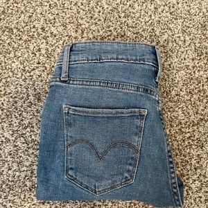 Levi jeans